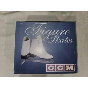 CCM Champion Figure Skates White Kids Size 11 #G-CH-110 EUC in Box